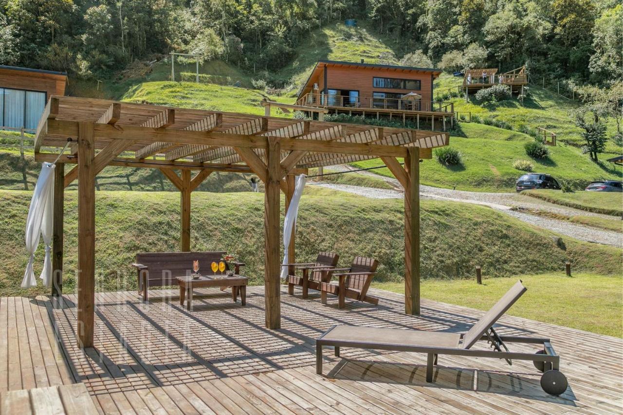 Villas Mornas Espaco De Eventos E Hospedagem Boutique Aguas Mornas エクステリア 写真