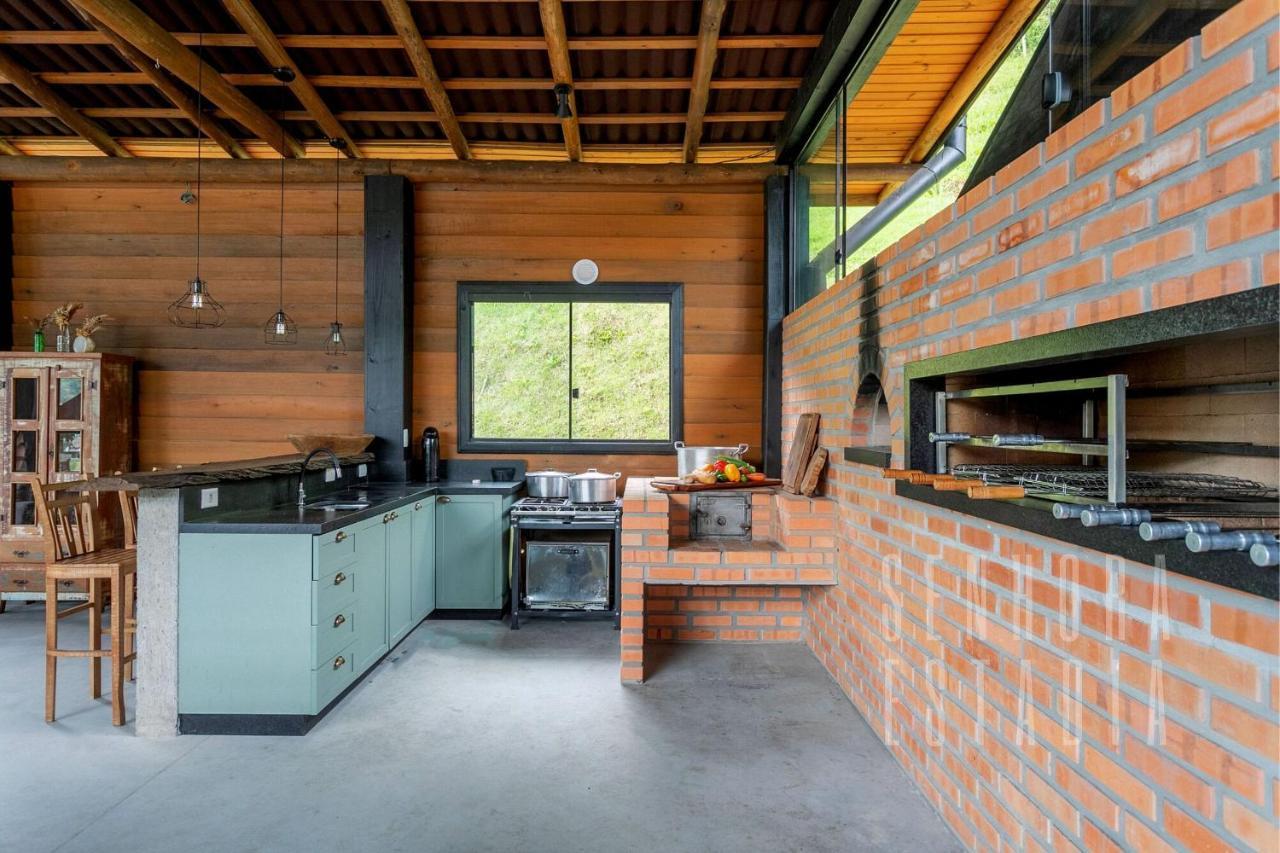 Villas Mornas Espaco De Eventos E Hospedagem Boutique Aguas Mornas エクステリア 写真