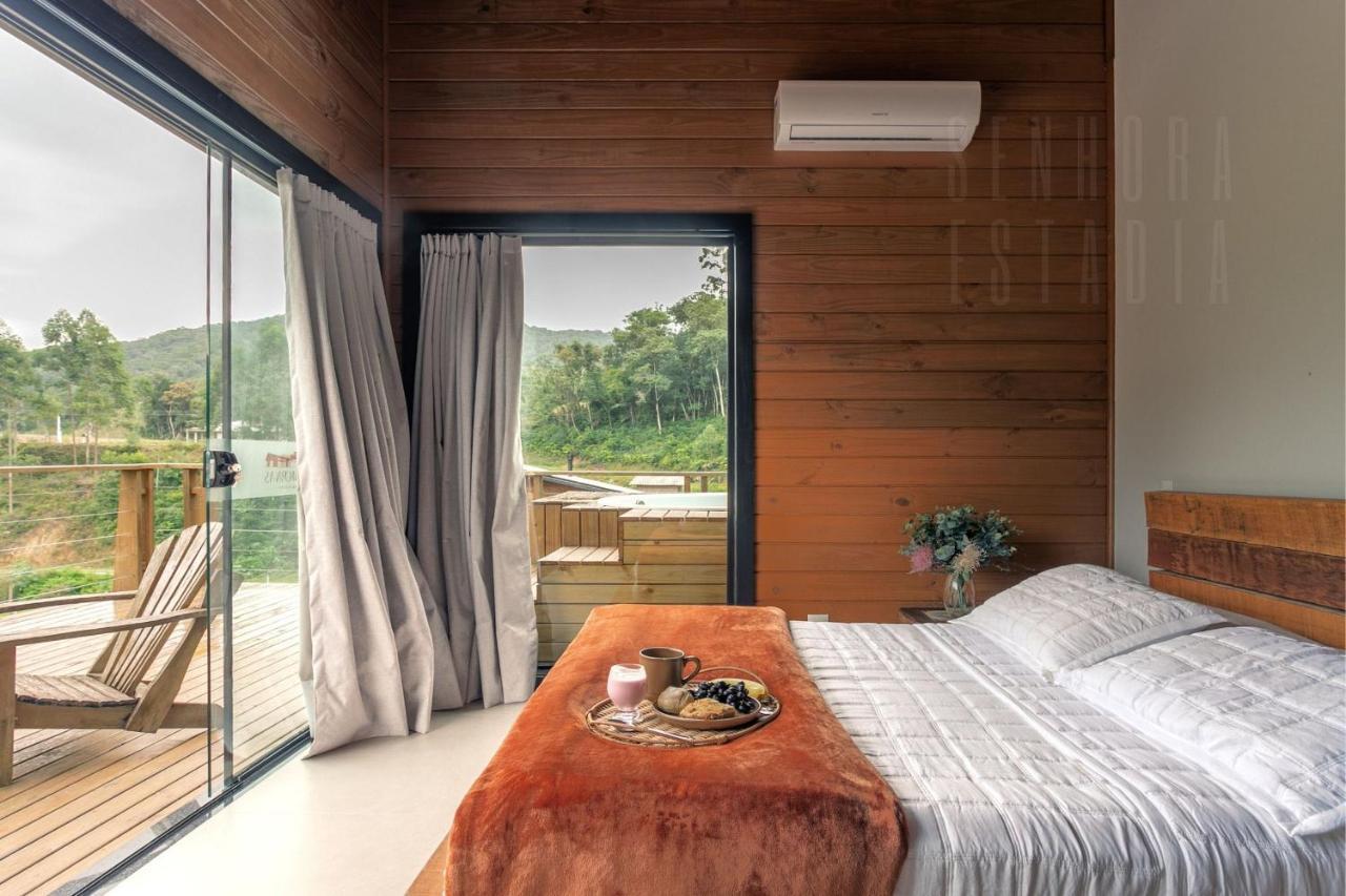 Villas Mornas Espaco De Eventos E Hospedagem Boutique Aguas Mornas エクステリア 写真