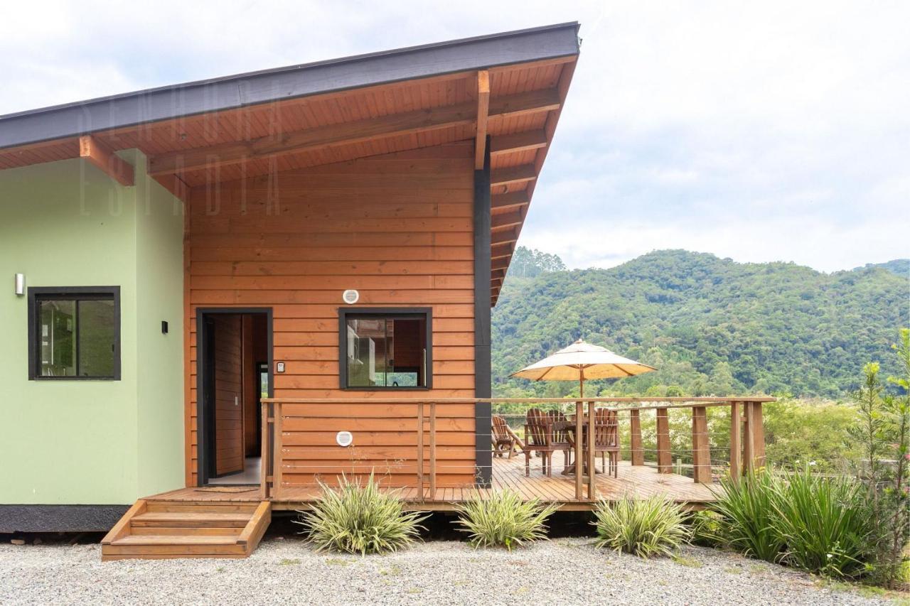 Villas Mornas Espaco De Eventos E Hospedagem Boutique Aguas Mornas エクステリア 写真