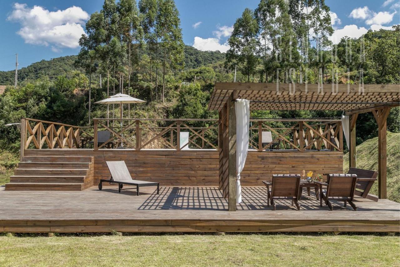 Villas Mornas Espaco De Eventos E Hospedagem Boutique Aguas Mornas エクステリア 写真