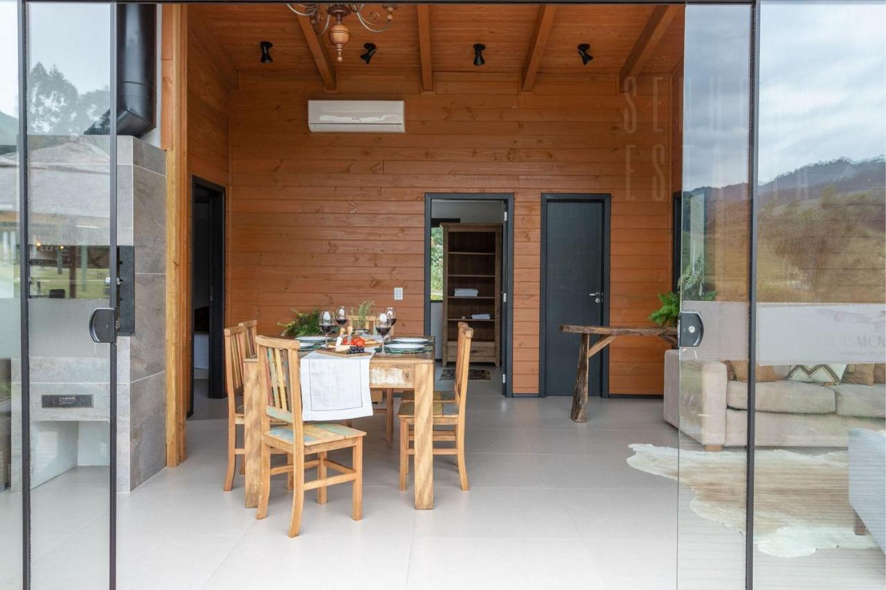 Villas Mornas Espaco De Eventos E Hospedagem Boutique Aguas Mornas エクステリア 写真