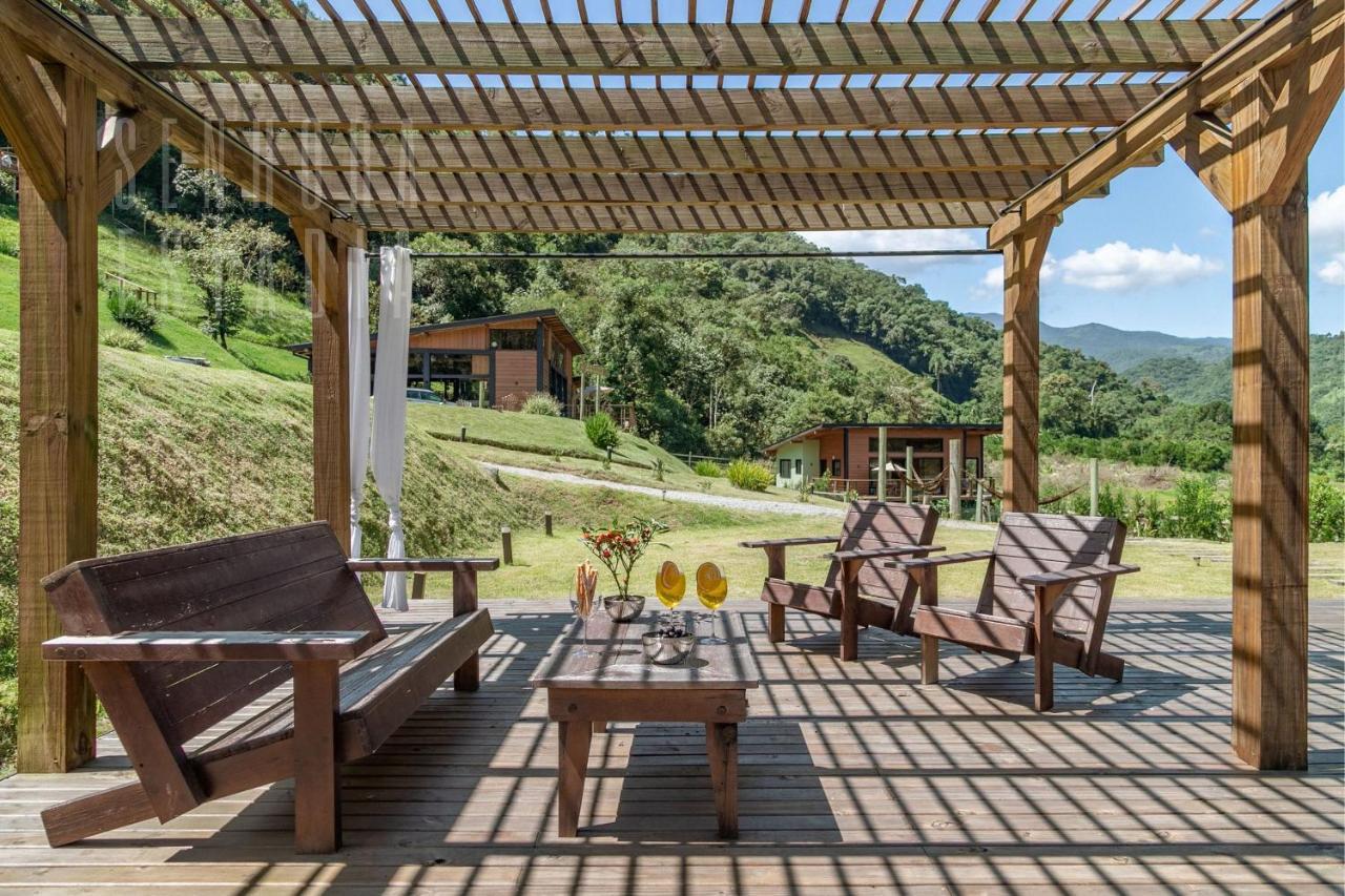 Villas Mornas Espaco De Eventos E Hospedagem Boutique Aguas Mornas エクステリア 写真
