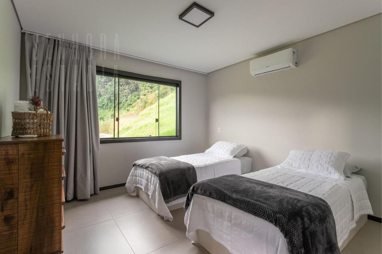 Villas Mornas Espaco De Eventos E Hospedagem Boutique Aguas Mornas エクステリア 写真